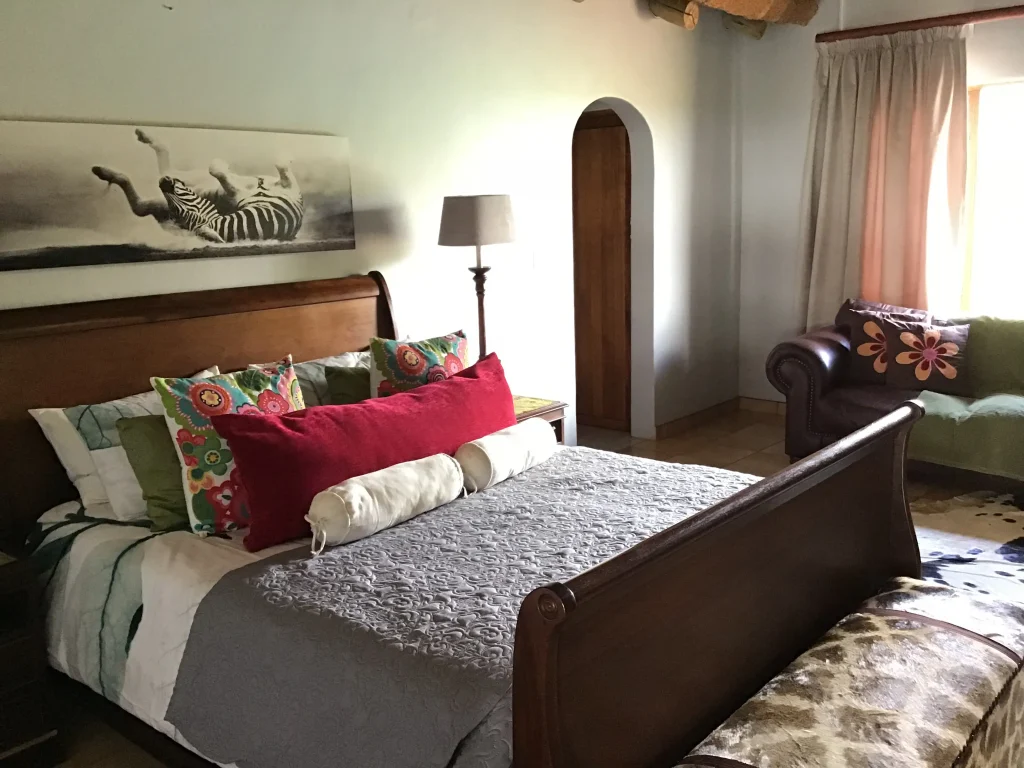 Lodge exterior at Gaspare Spanio Safaris — Koedoesrand mountains